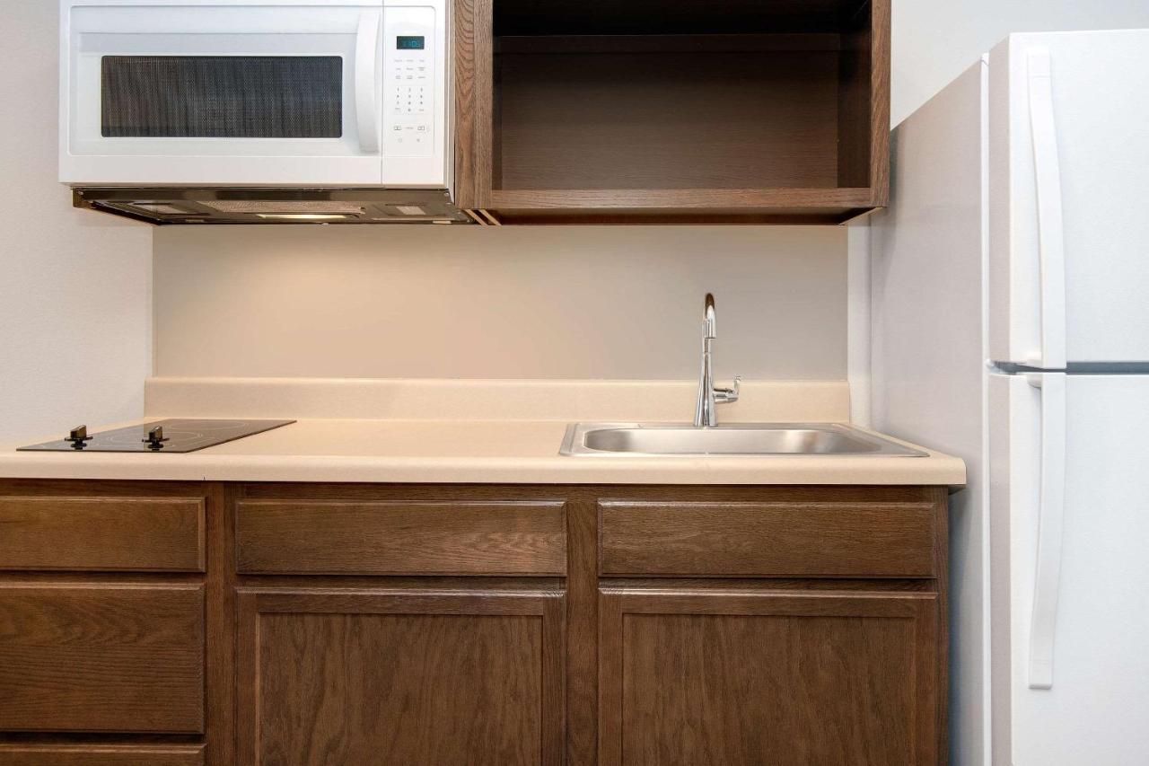 Woodspring Suites Carol Stream - Chicago Екстер'єр фото
